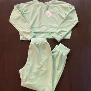 Soft Mint Women's Lounge Set — Crop Sweatshirt & Jogger Pants